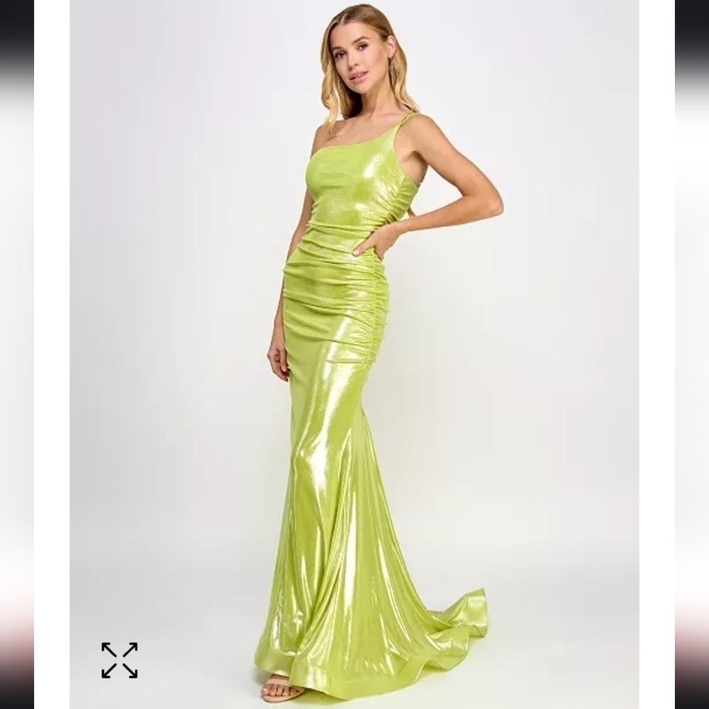 NWT B Darlin Juniors Metallic One-Shoulder Gown in Lime & Silver Size 0